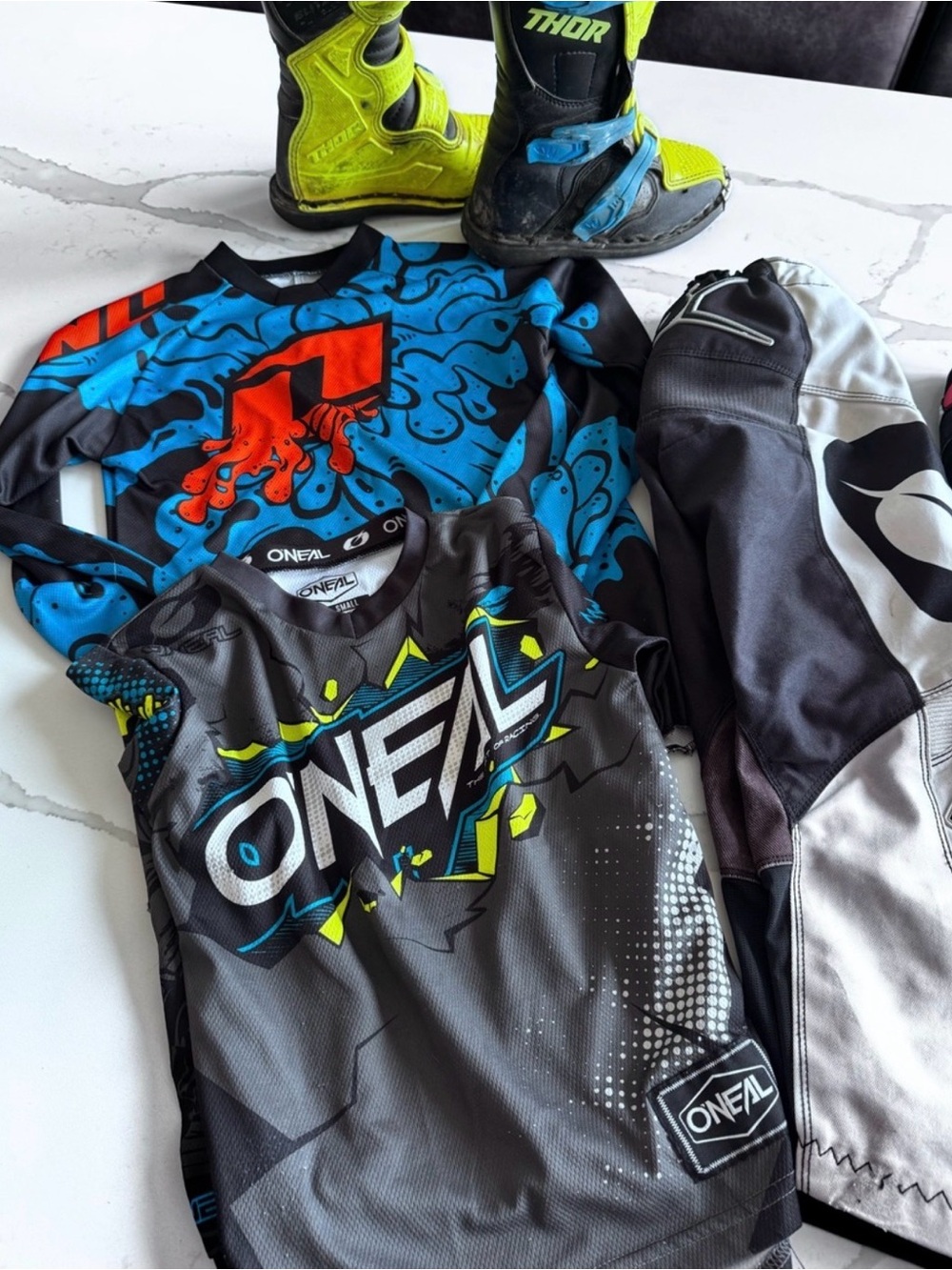 KIDS (medium) age 5-7 O'Neill Boys Black Gray Blue Graphic Motocross Jersey